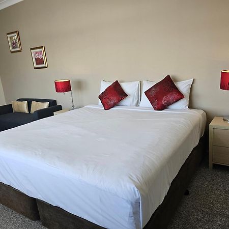 Country Lodge Motor Inn Bathurst Exteriör bild