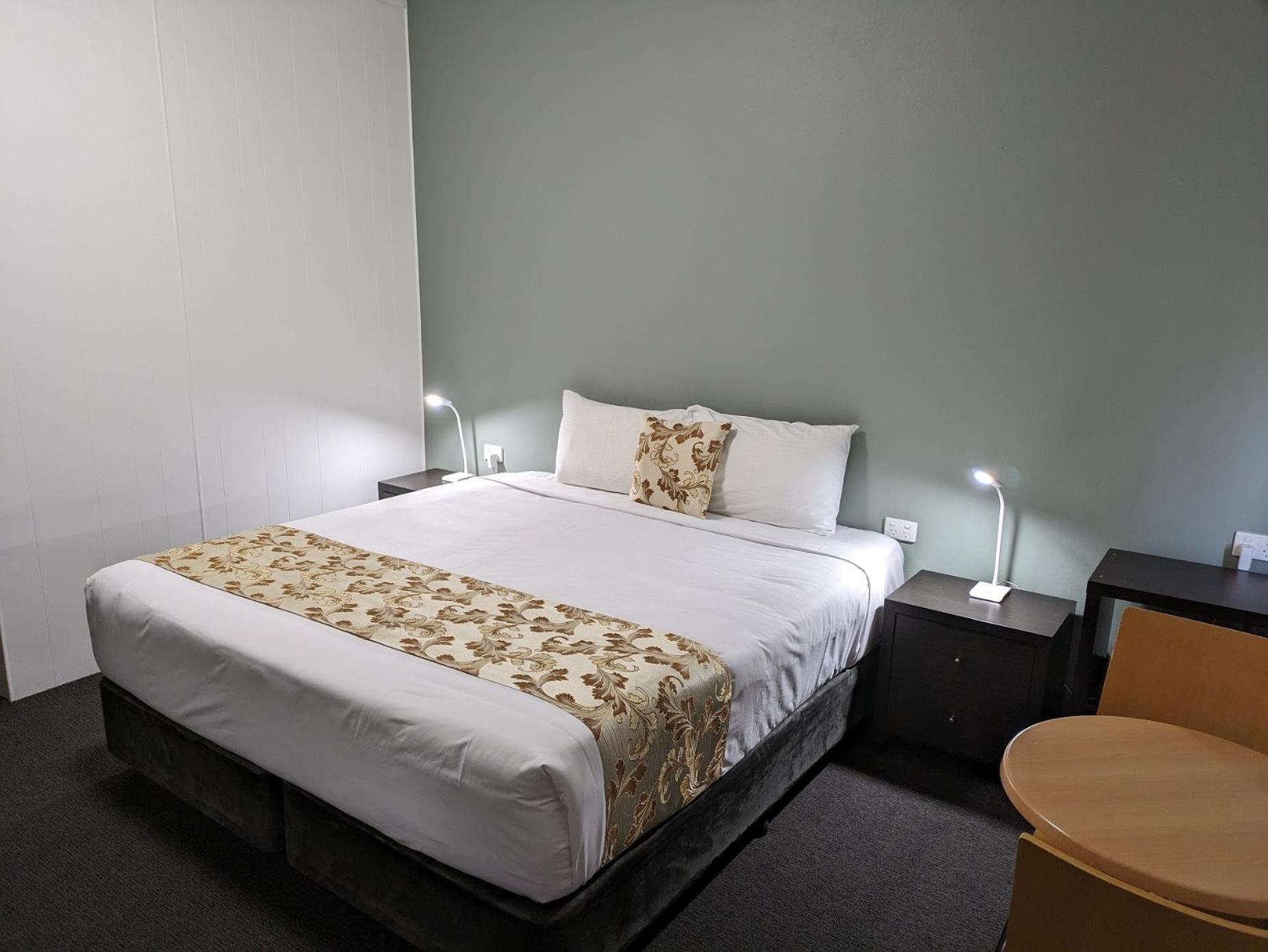 Country Lodge Motor Inn Bathurst Exteriör bild