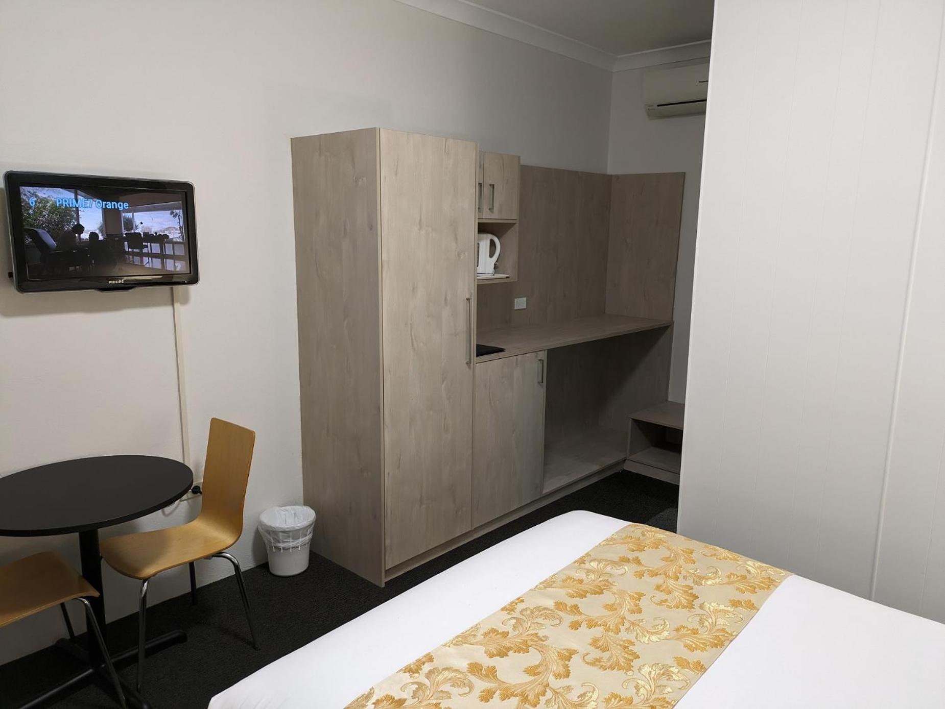 Country Lodge Motor Inn Bathurst Exteriör bild