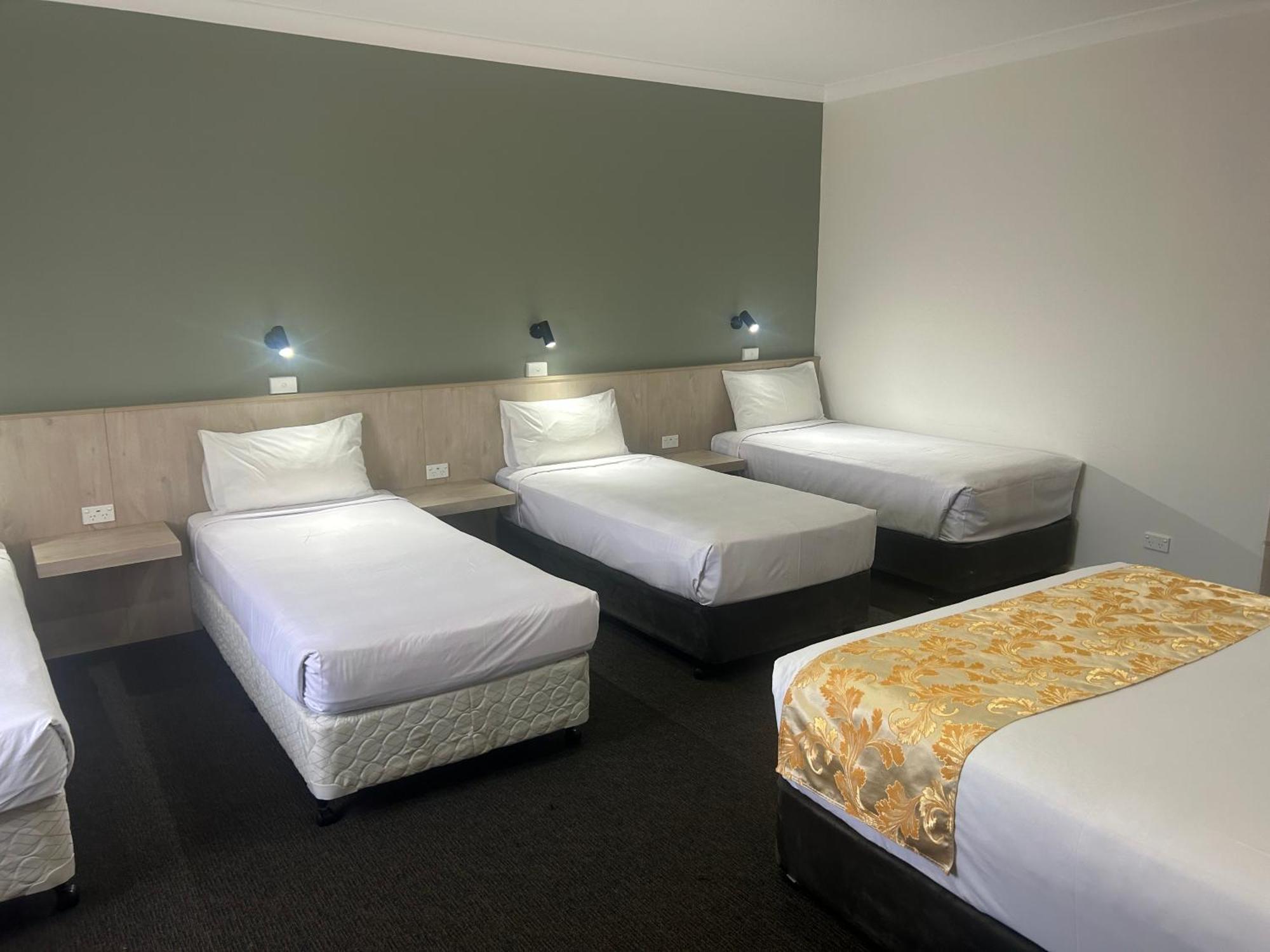 Country Lodge Motor Inn Bathurst Exteriör bild