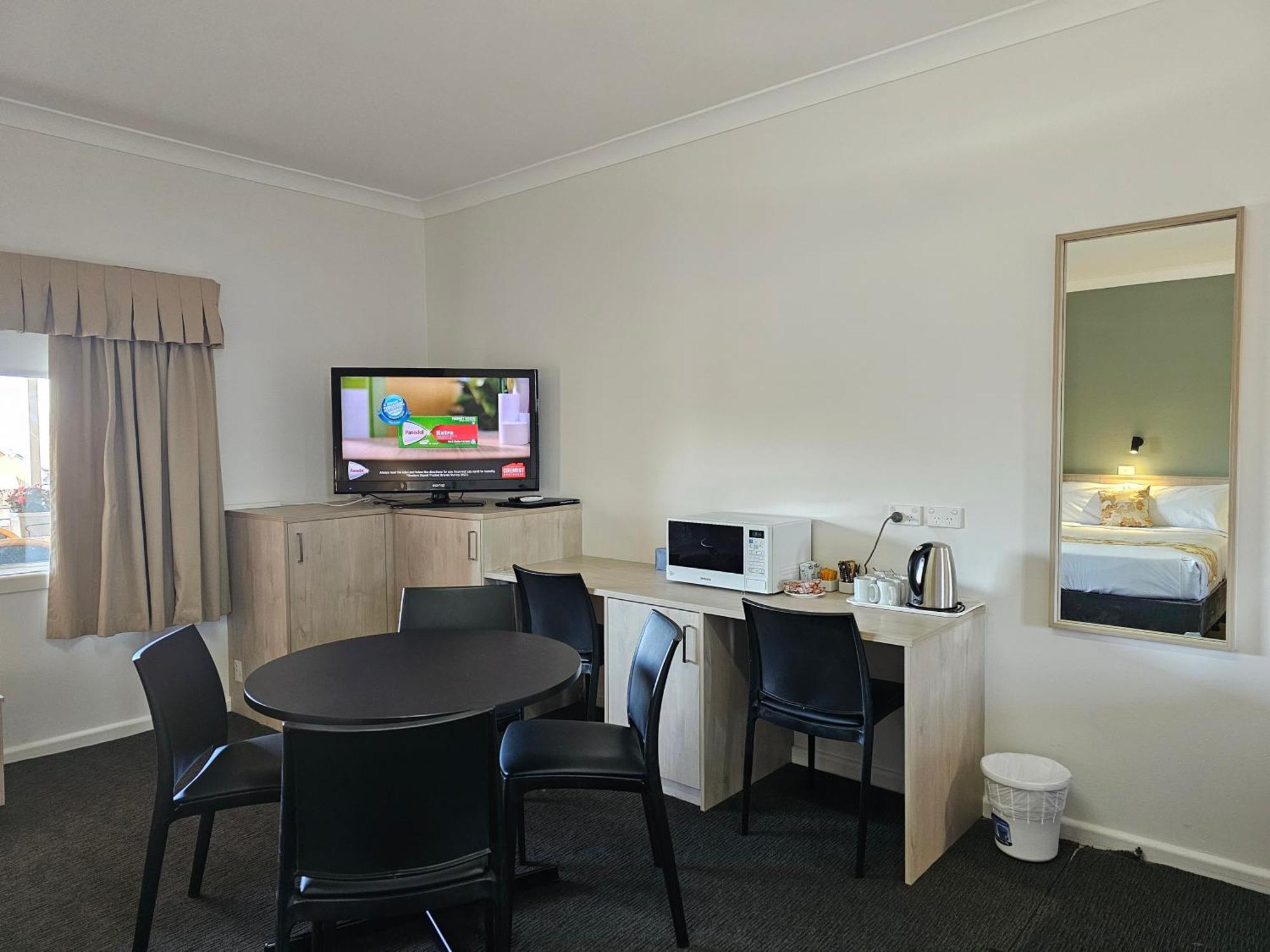 Country Lodge Motor Inn Bathurst Exteriör bild
